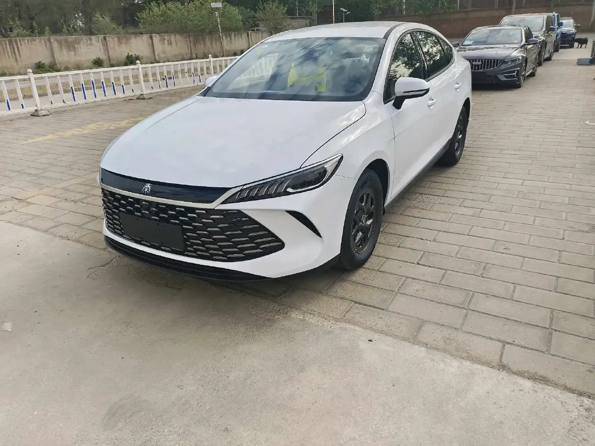 2025 BYD Qin Plus 1.5L 101HP L4 E-CVT PHEV 7.68KWH