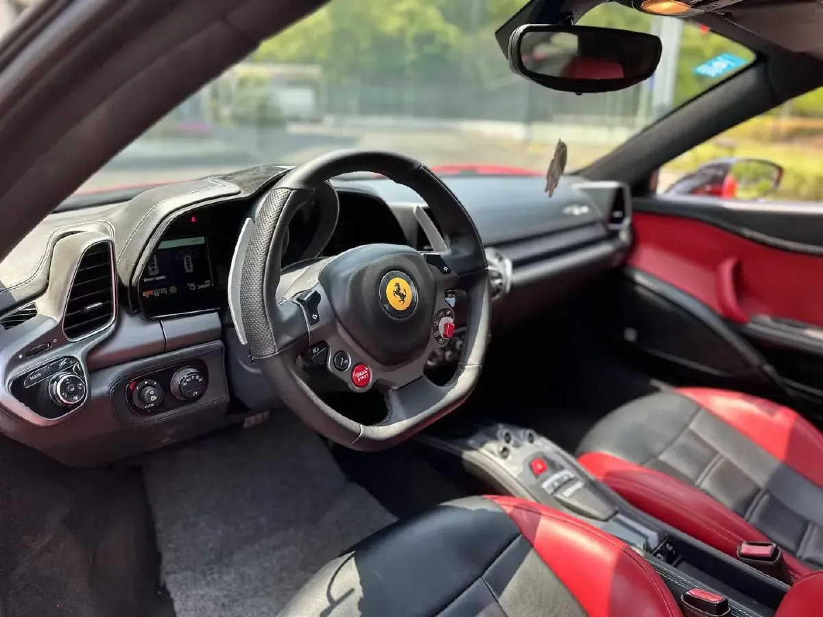 2011 Ferrari 458 4.5L 570HP V8 7DCT,autocango,china used car exporter,china ev exporter,chinese used car exporter,chinese used ev exporter