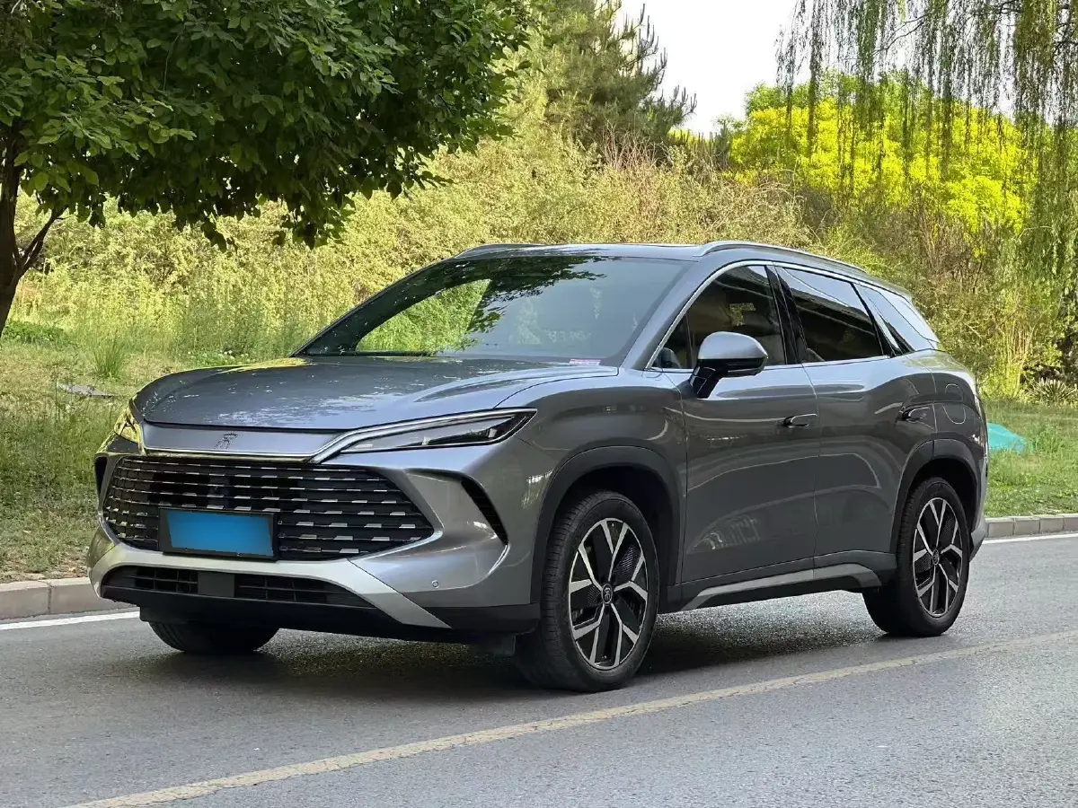 2024 BYD SongL DM-i 1.5L 101HP L4 E-CVT PHEV 26.6KWH