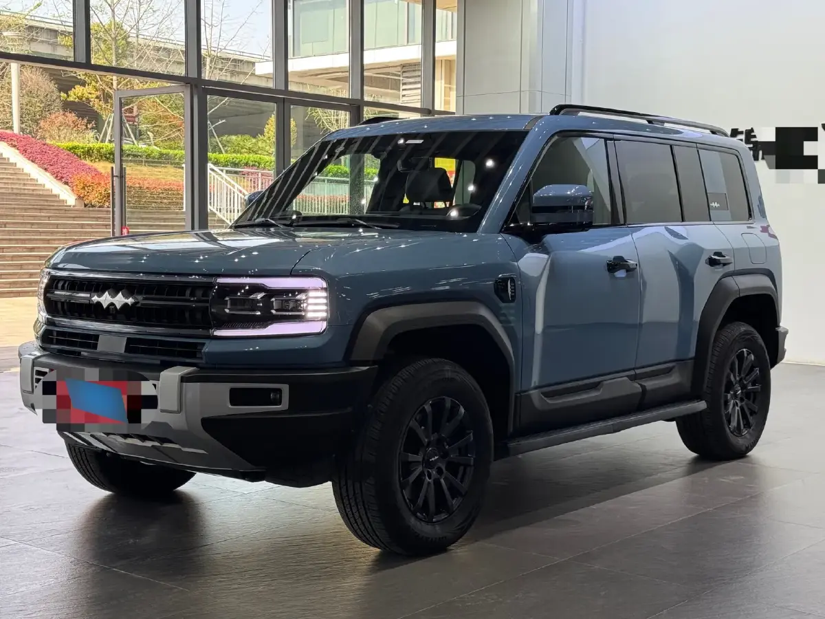 2023 FangChengBao Bao 5 1.5T 194HP L4 E-CVT PHEV 31.8KWH