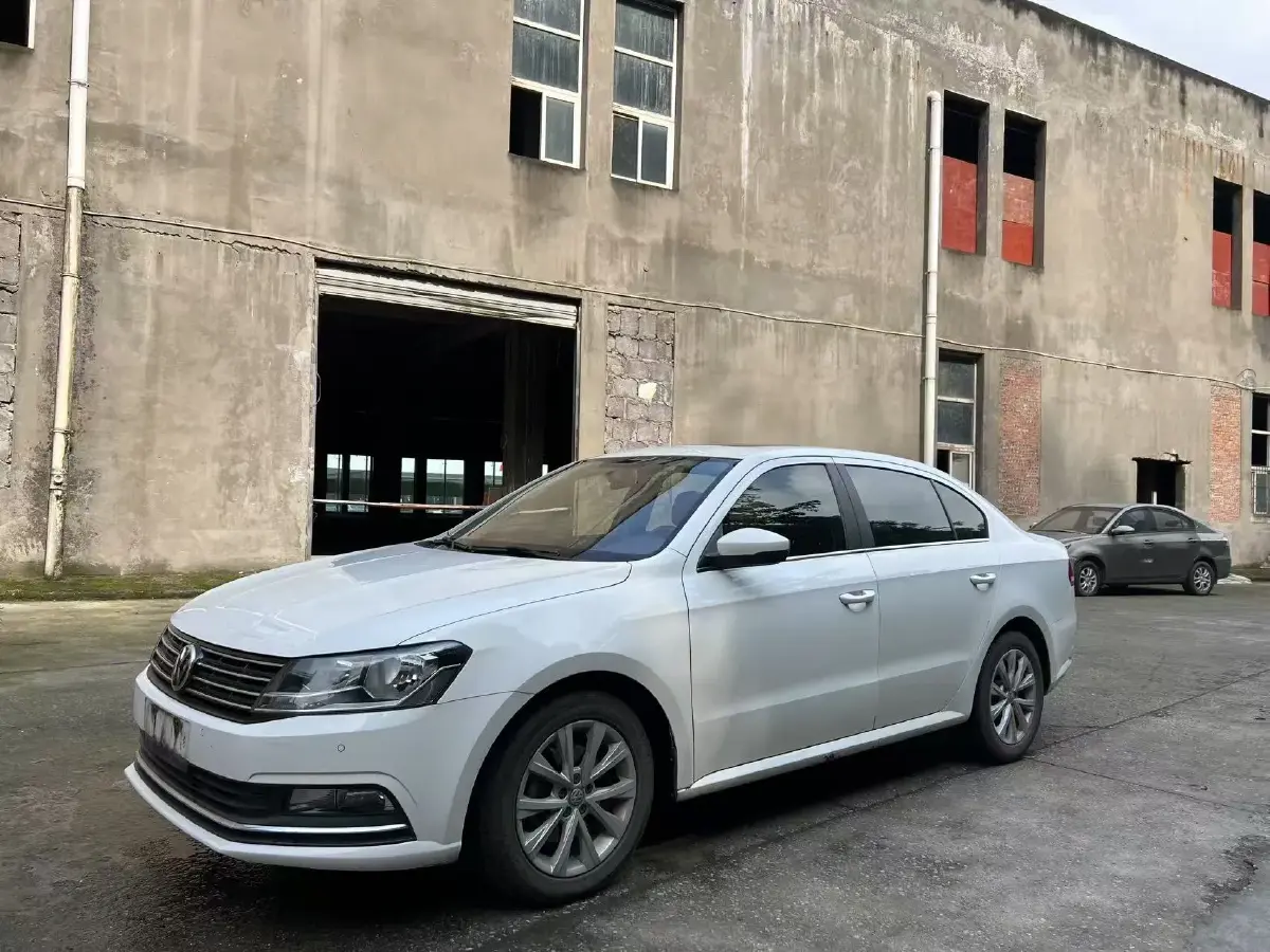 2017 Volkswagen Lavida 1.4T 131HP L4 7DCT