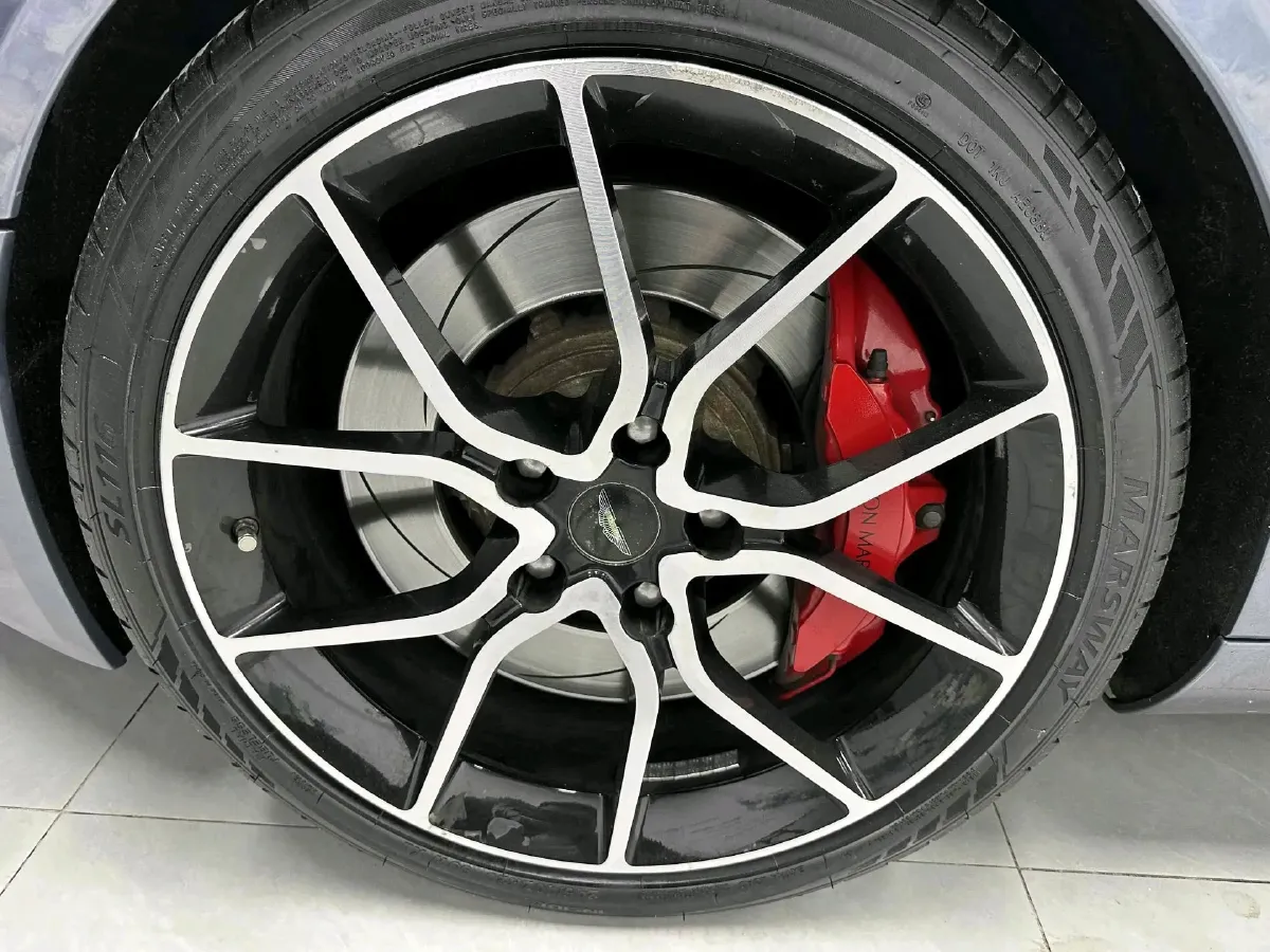 2016 Aston Martin Rapide 6.0L 518HP V12 8AT,autocango,china used car exporter,china ev exporter,chinese used car exporter,chinese used ev exporter