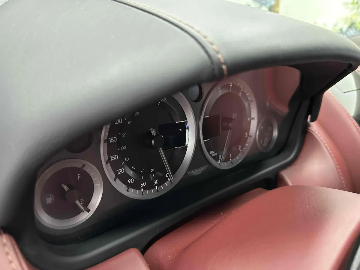 2016 Aston Martin Rapide 6.0L 518HP V12 8AT,autocango,china used car exporter,china ev exporter,chinese used car exporter,chinese used ev exporter