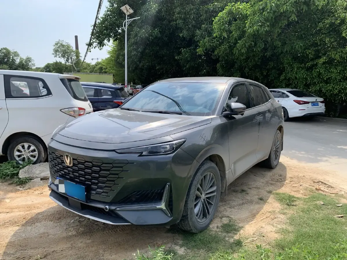 2024 ChangAn UNI-K 2.0T 233HP L4 8AT