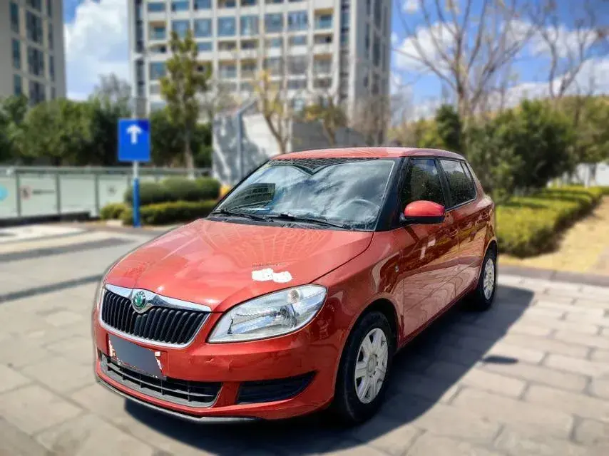 2012 Skoda Fabia 1.4L 86HP L4 6AT