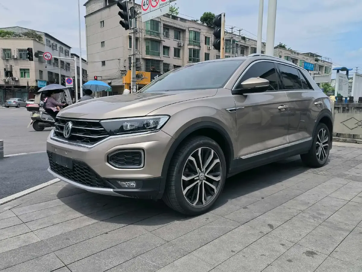 2020 Volkswagen T-Roc 1.4T 150HP L4 7DCT
