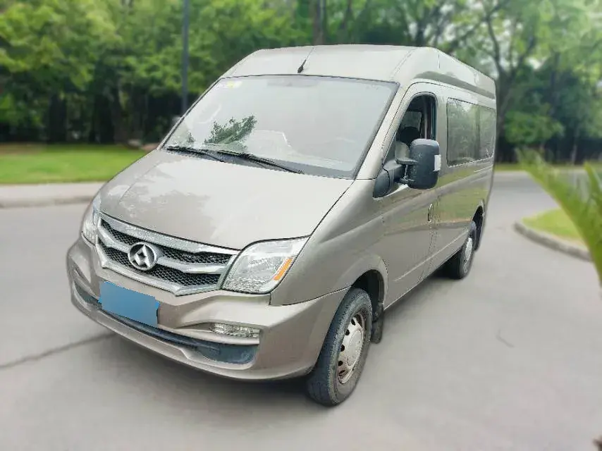 2013 MAXUS XinTu V80 2.5T 136HP L4 5MT