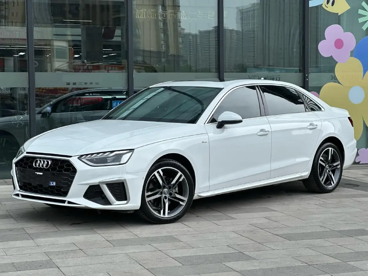2020 Audi A4L 2.0T 190HP L4 7DCT
