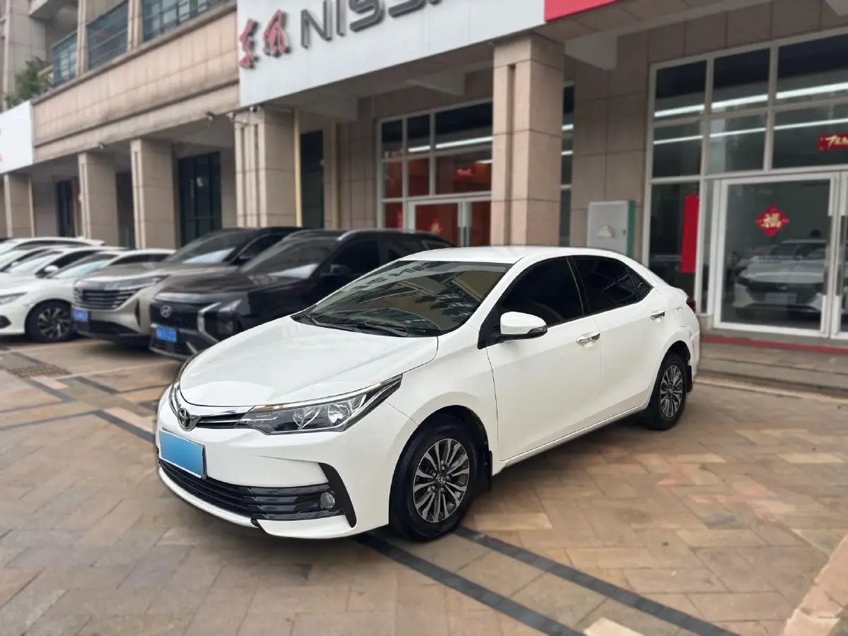 2018 Toyota Corolla 1.2T 116HP L4 CVT