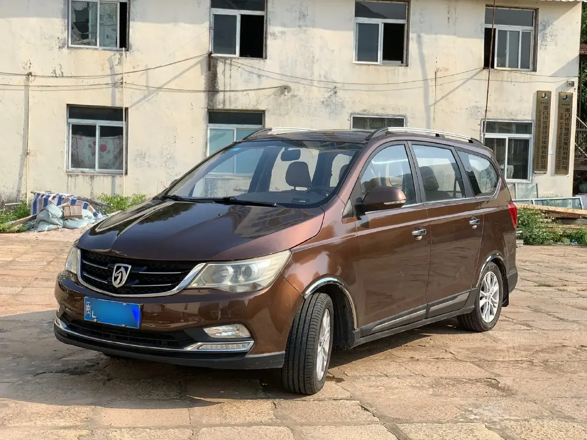 2016 BaoJun 730 1.8L 137HP L4 5AMT