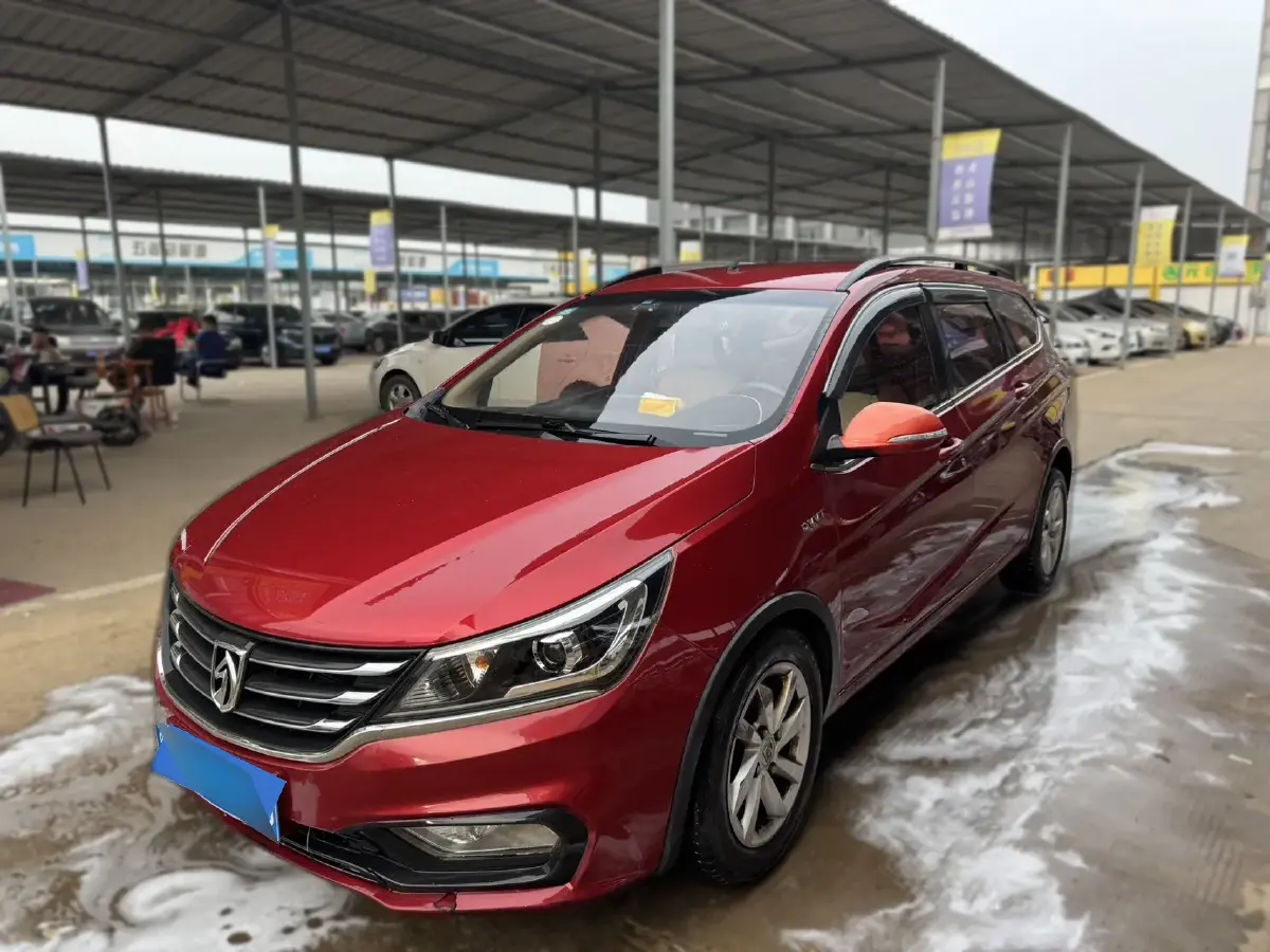 2017 BaoJun 310W 1.5L 112HP L4 6MT