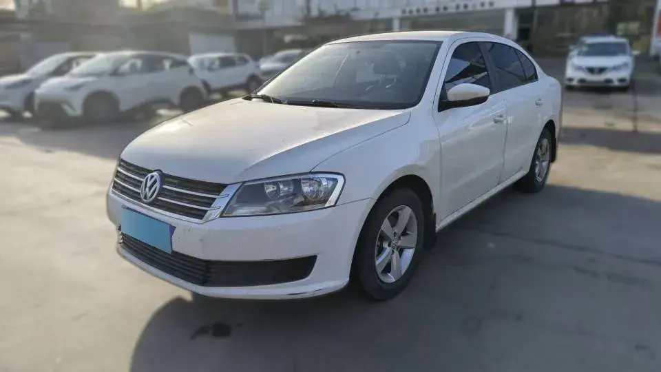 2013 Volkswagen Lavida 1.6L 110HP L4 5MT