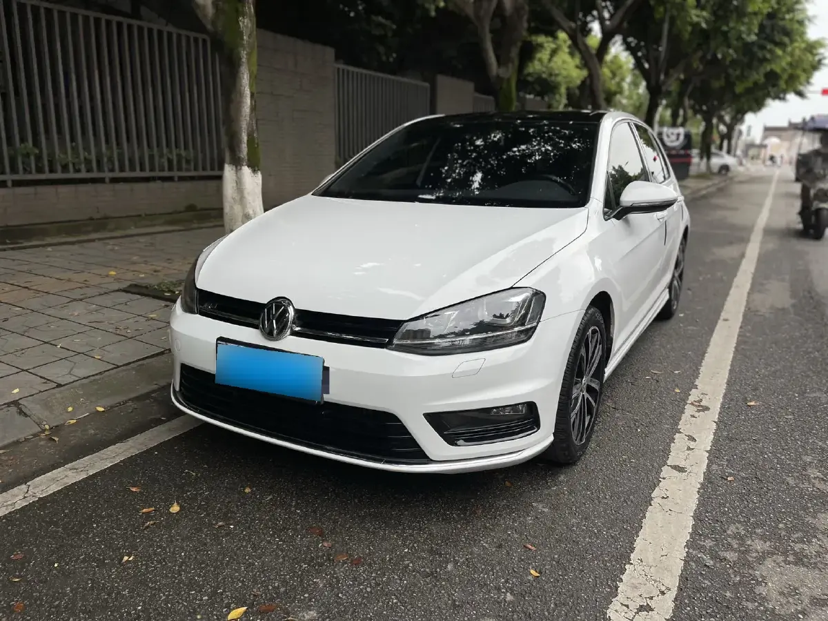 2016 Volkswagen Golf 1.4T 150HP L4 5MT