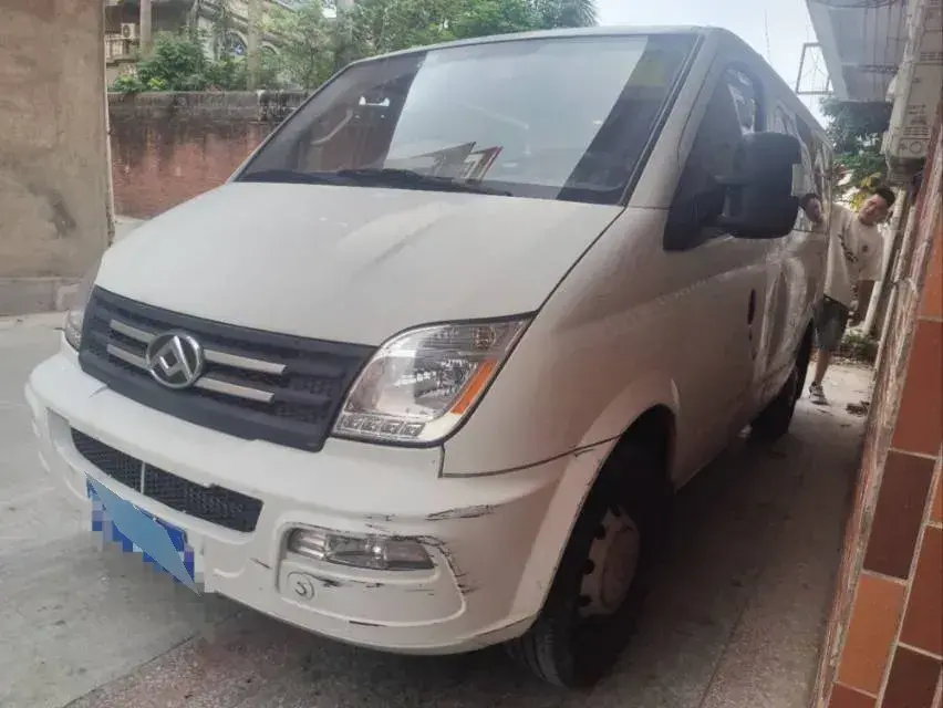 2021 MAXUS XinTu V80 2.0T 127HP L4 6AMT