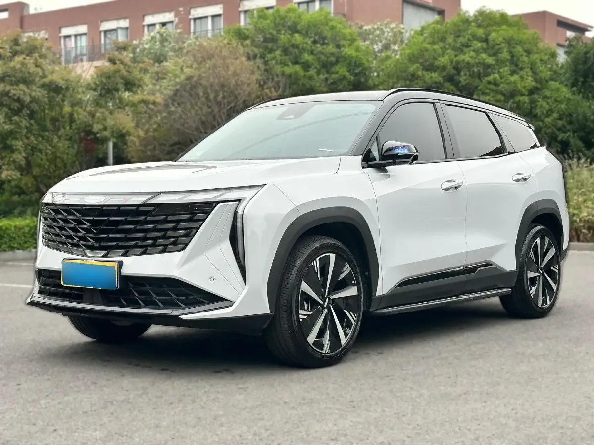 2024 Geely StarRay 1.5T 181HP L4 7DCT