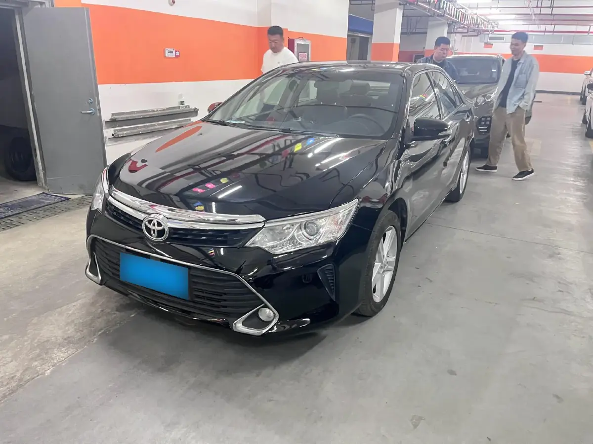 2015 Toyota Camry 2.0L 167HP L4 6AT