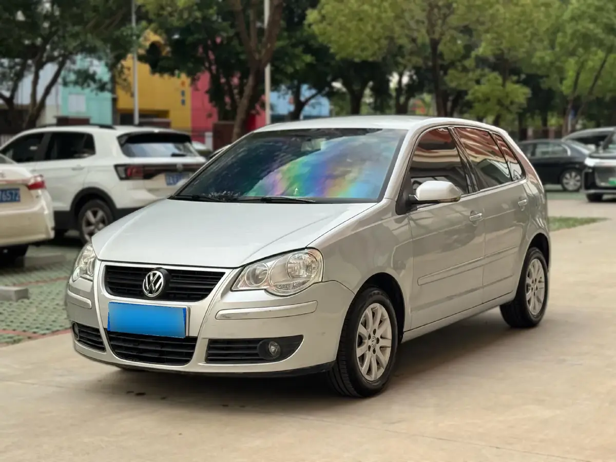 2009 Volkswagen Polo 1.4L 86HP L4 5MT