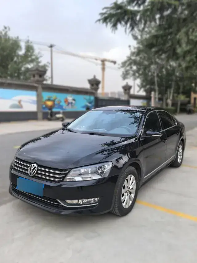 2015 Volkswagen Passat 1.4T 131HP L4 7DCT