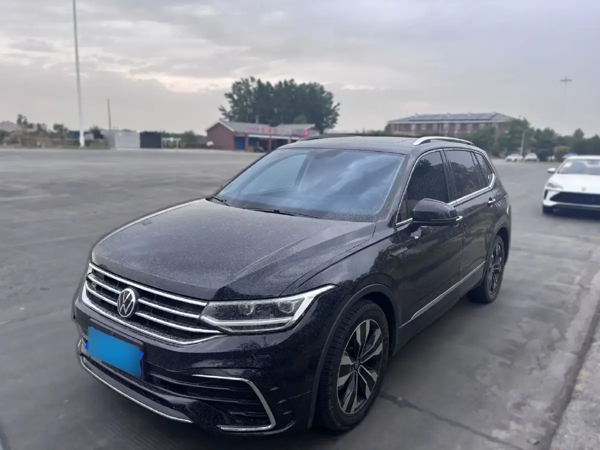2024 Volkswagen Tiguan L 2.0T 186HP L4 7DCT