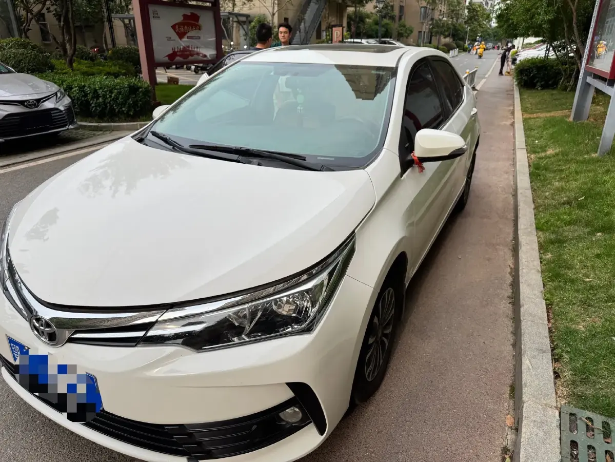 2017 Toyota Corolla 1.2T 116HP L4 CVT