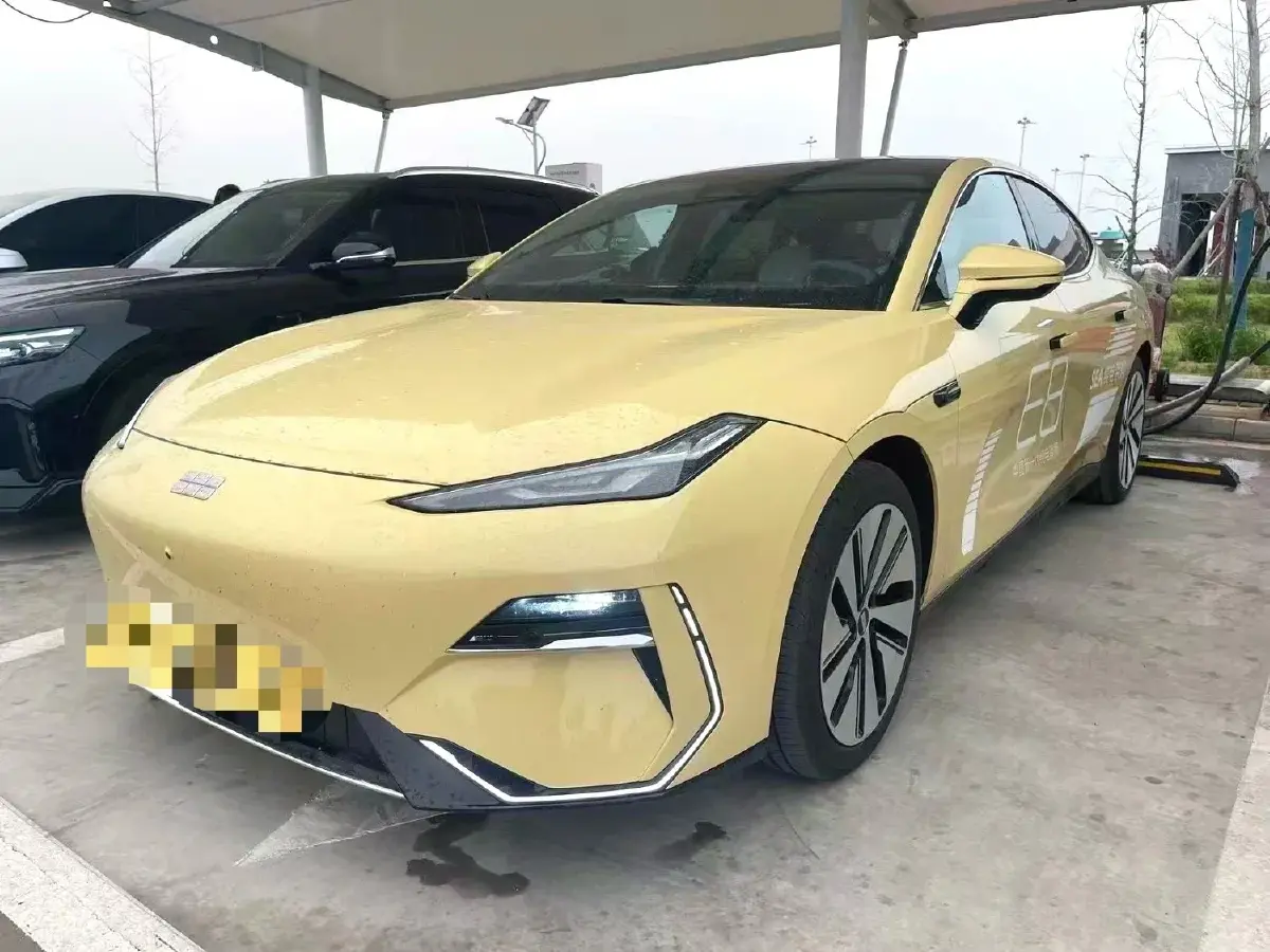 2024 Geely Galaxy E8 BEV 76KWH
