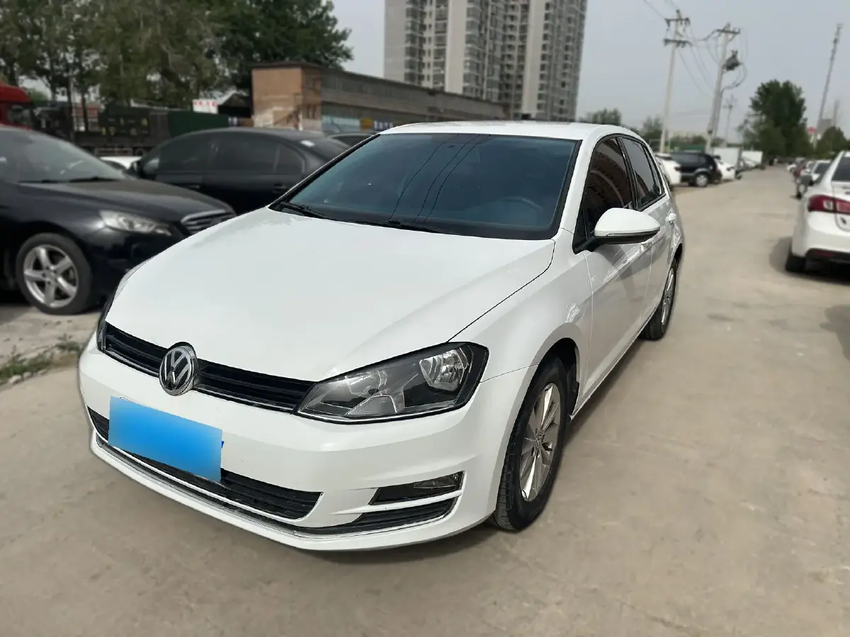 2016 Volkswagen Golf 1.6L 110HP L4 5MT