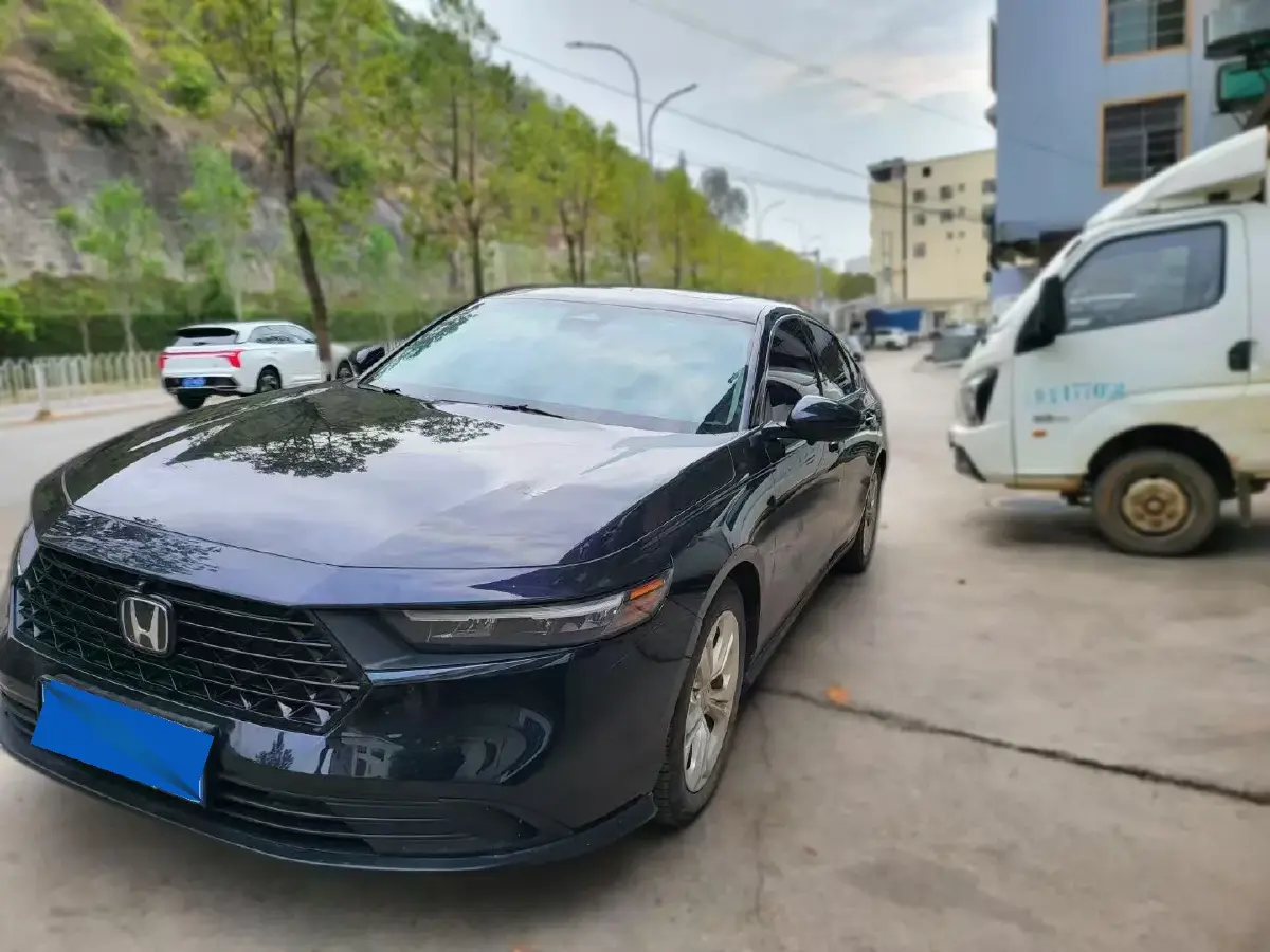2023 Honda Accord 1.5T 192HP L4 CVT