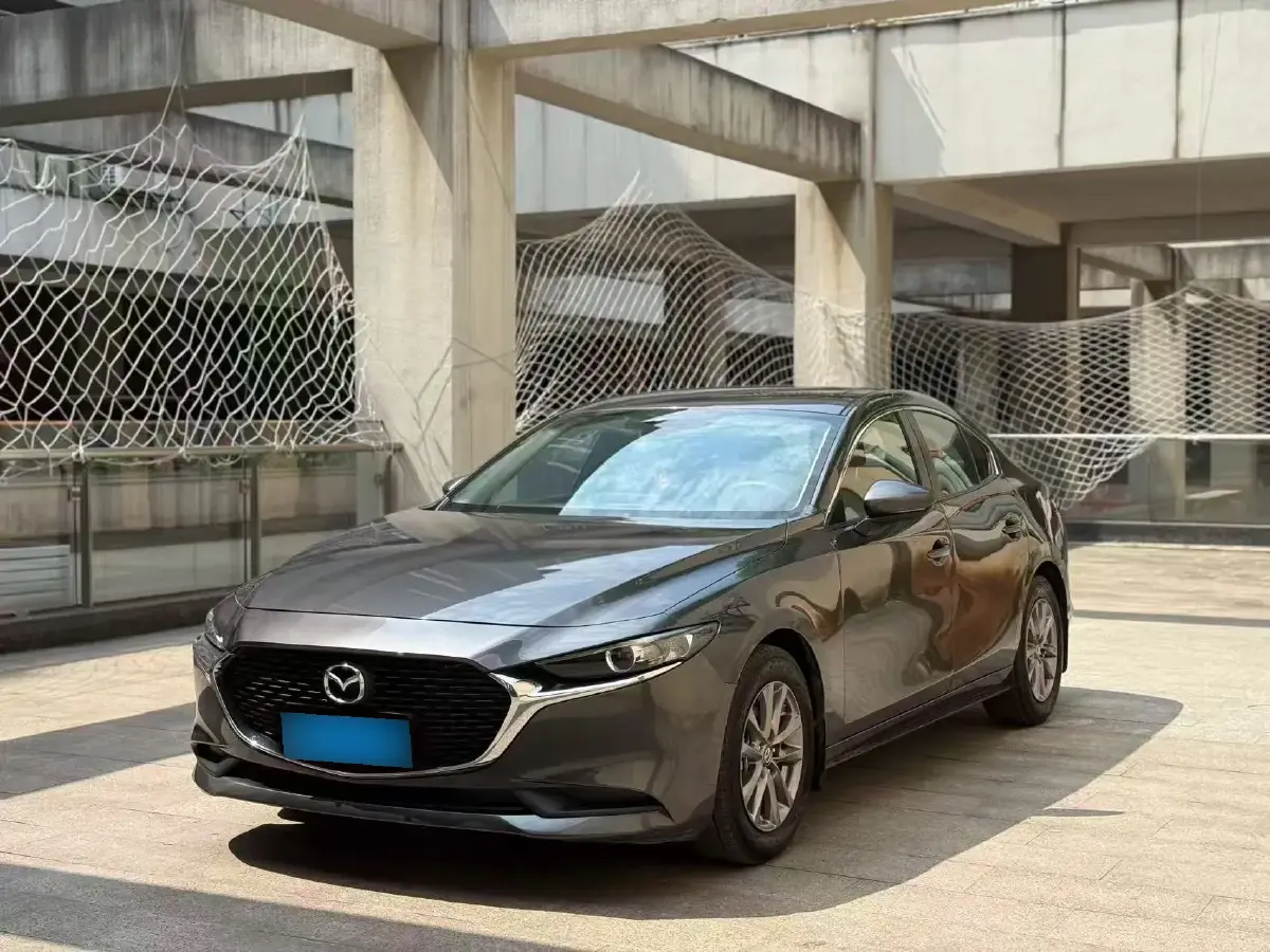2020 Mazda 3 Axela 1.5L 117HP L4 6AT