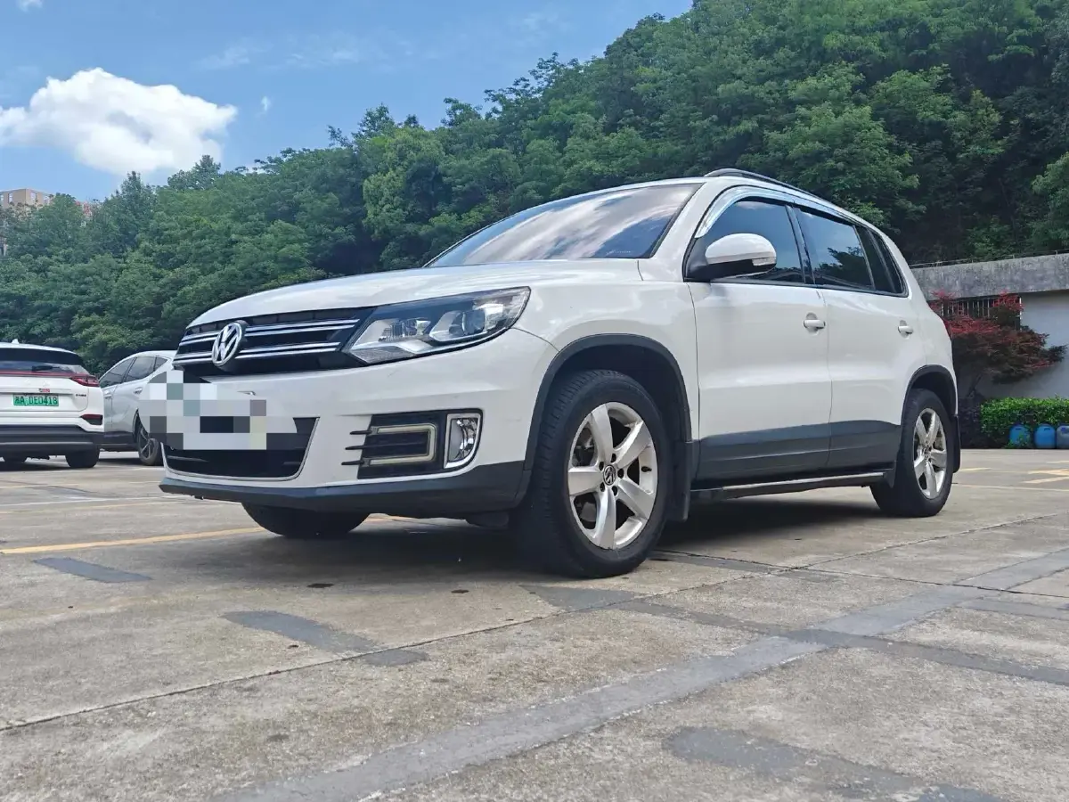 2013 Volkswagen Tiguan 1.8T 160HP L4 6AT