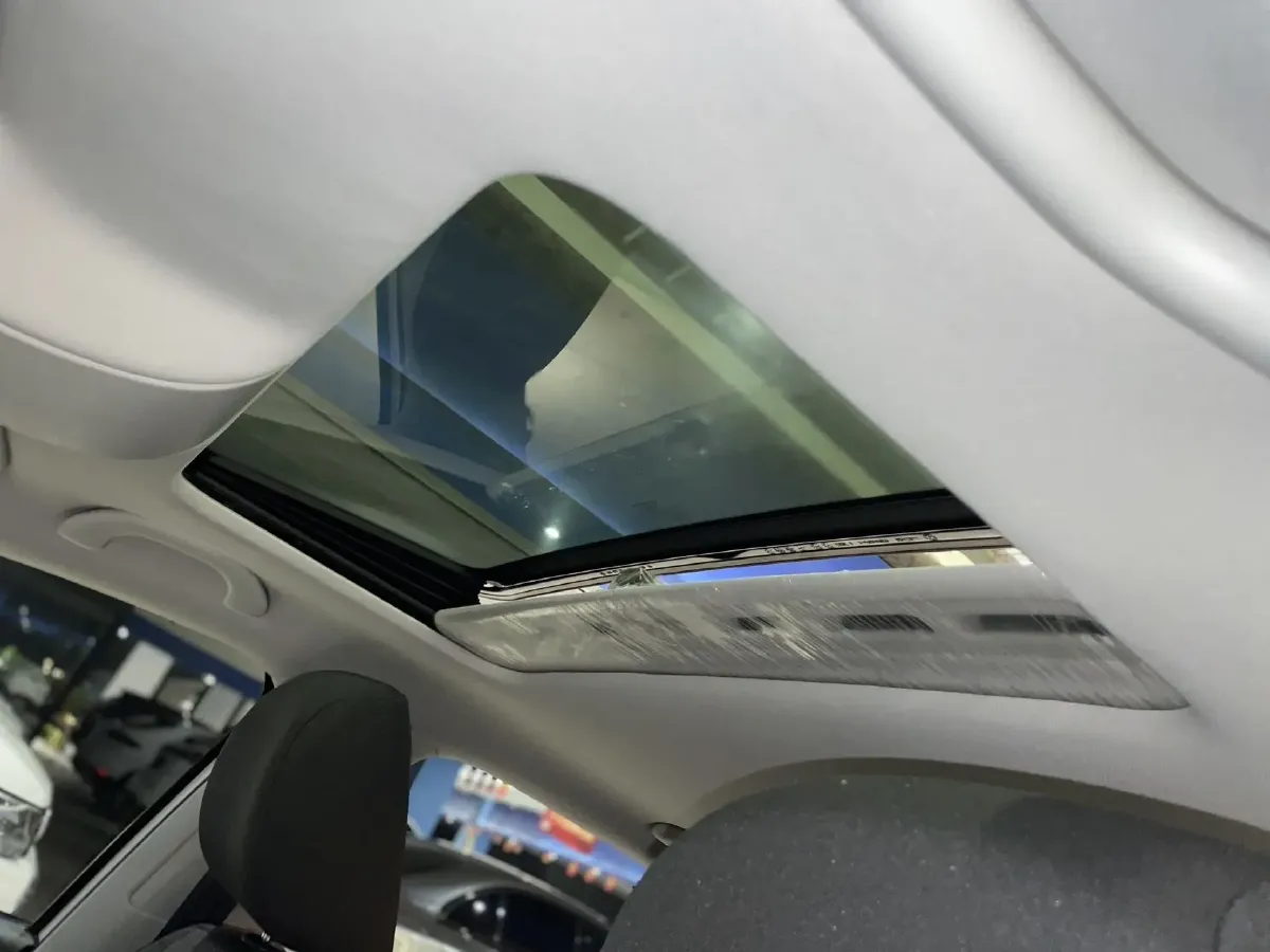 2016 Volkswagen Polo 1.6L 110HP L4 5MT,autocango,china used car exporter,china ev exporter,chinese used car exporter,chinese used ev exporter