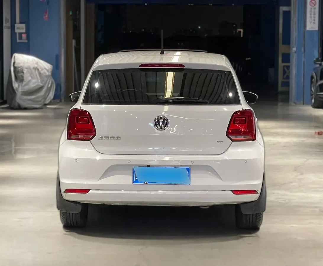 2016 Volkswagen Polo 1.6L 110HP L4 5MT,autocango,china used car exporter,china ev exporter,chinese used car exporter,chinese used ev exporter