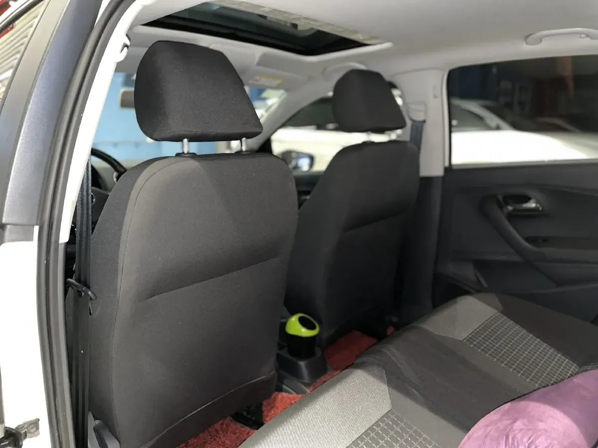 2016 Volkswagen Polo 1.6L 110HP L4 5MT,autocango,china used car exporter,china ev exporter,chinese used car exporter,chinese used ev exporter