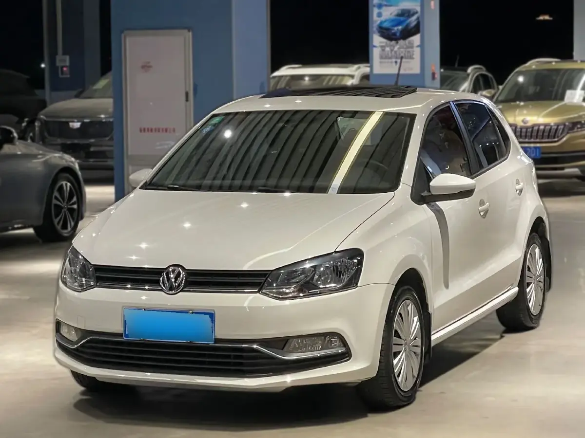 2016 Volkswagen Polo 1.6L 110HP L4 5MT,autocango,china used car exporter,china ev exporter,chinese used car exporter,chinese used ev exporter