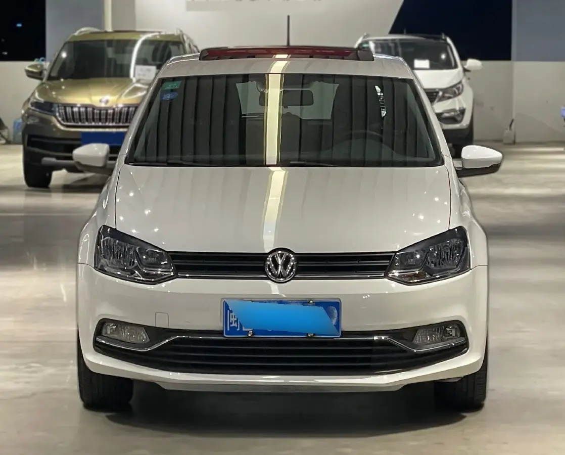 2016 Volkswagen Polo 1.6L 110HP L4 5MT,autocango,china used car exporter,china ev exporter,chinese used car exporter,chinese used ev exporter