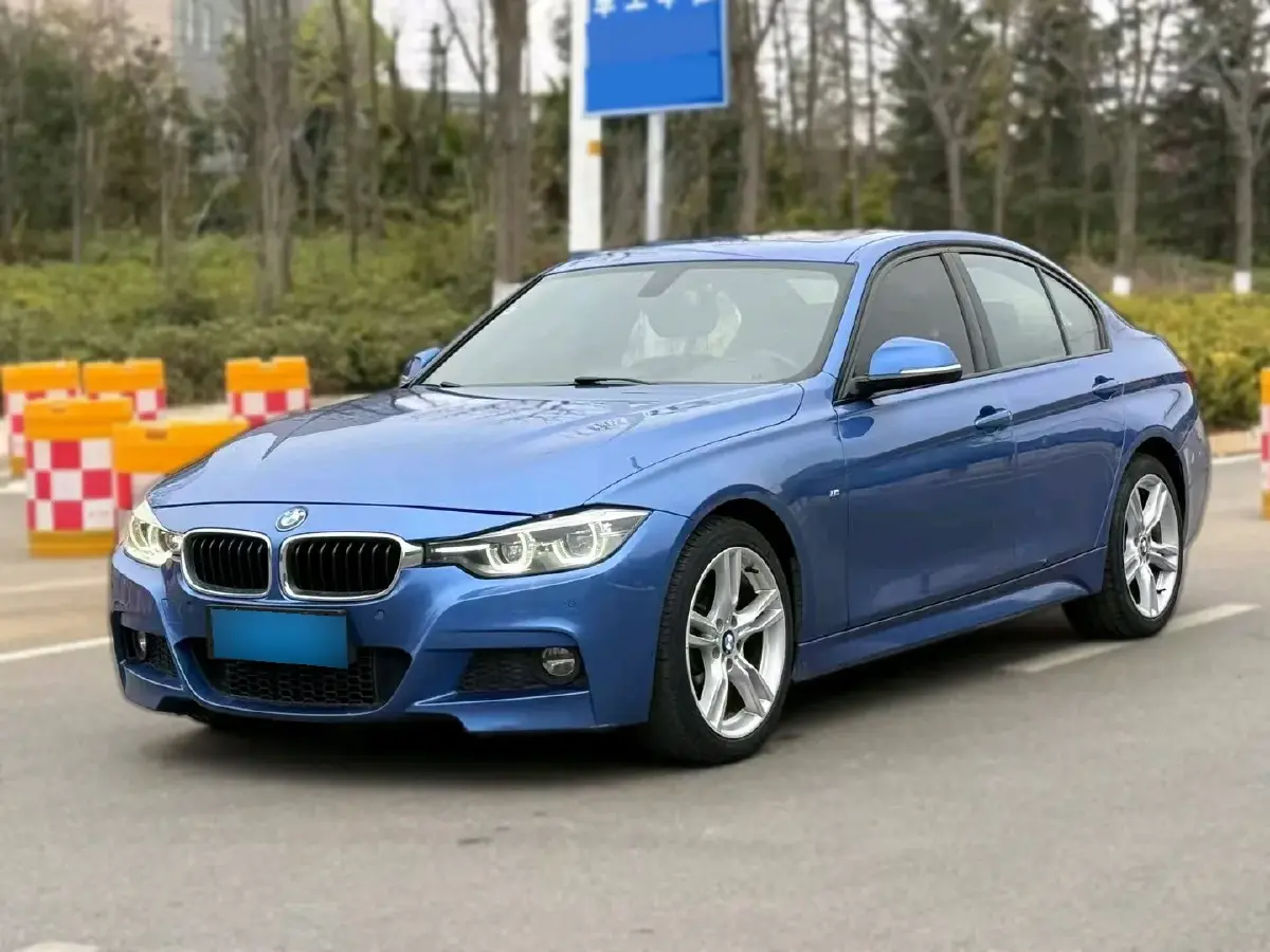 2017 BMW 3 Series 2.0T 184HP L4 8AT