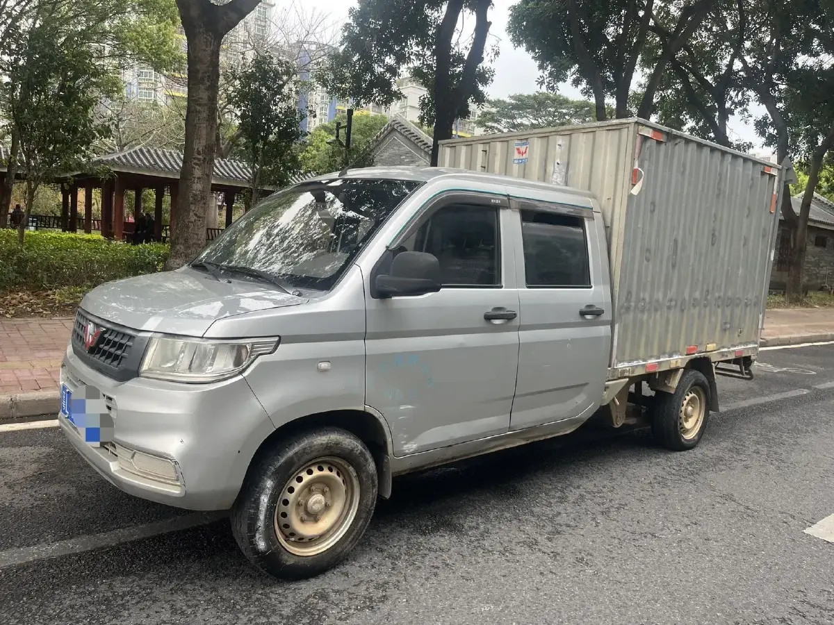 2018 WuLing RongGuang New Truck 1.5L 107HP L4 5MT