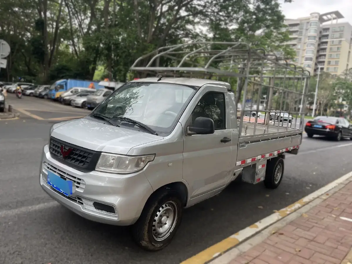 2019 WuLing RongGuang New Truck 1.5L 107HP L4 5MT