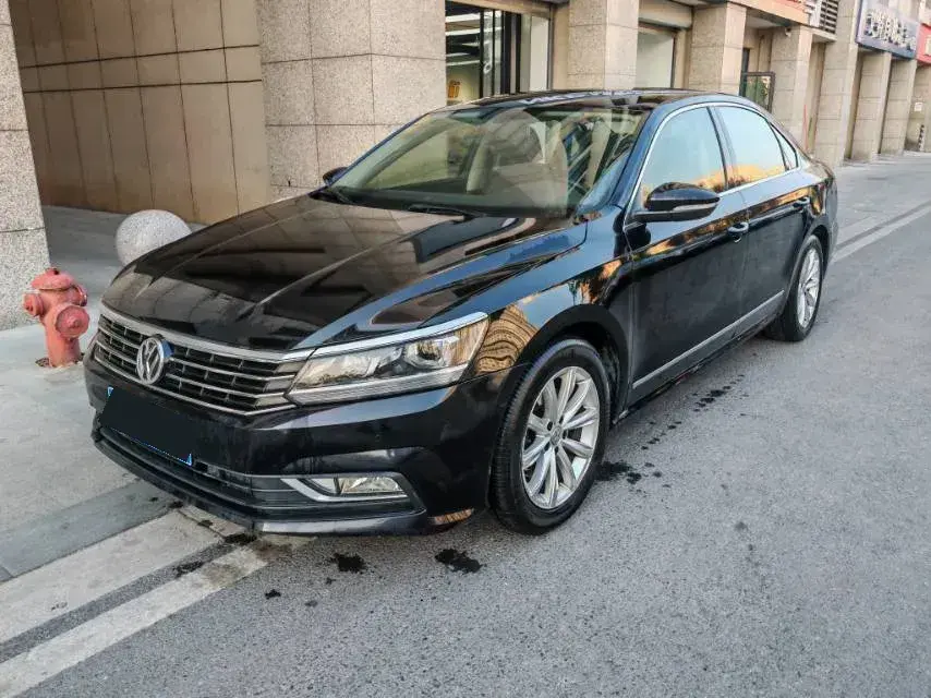 2017 Volkswagen Passat 1.8T 180HP L4 7DCT