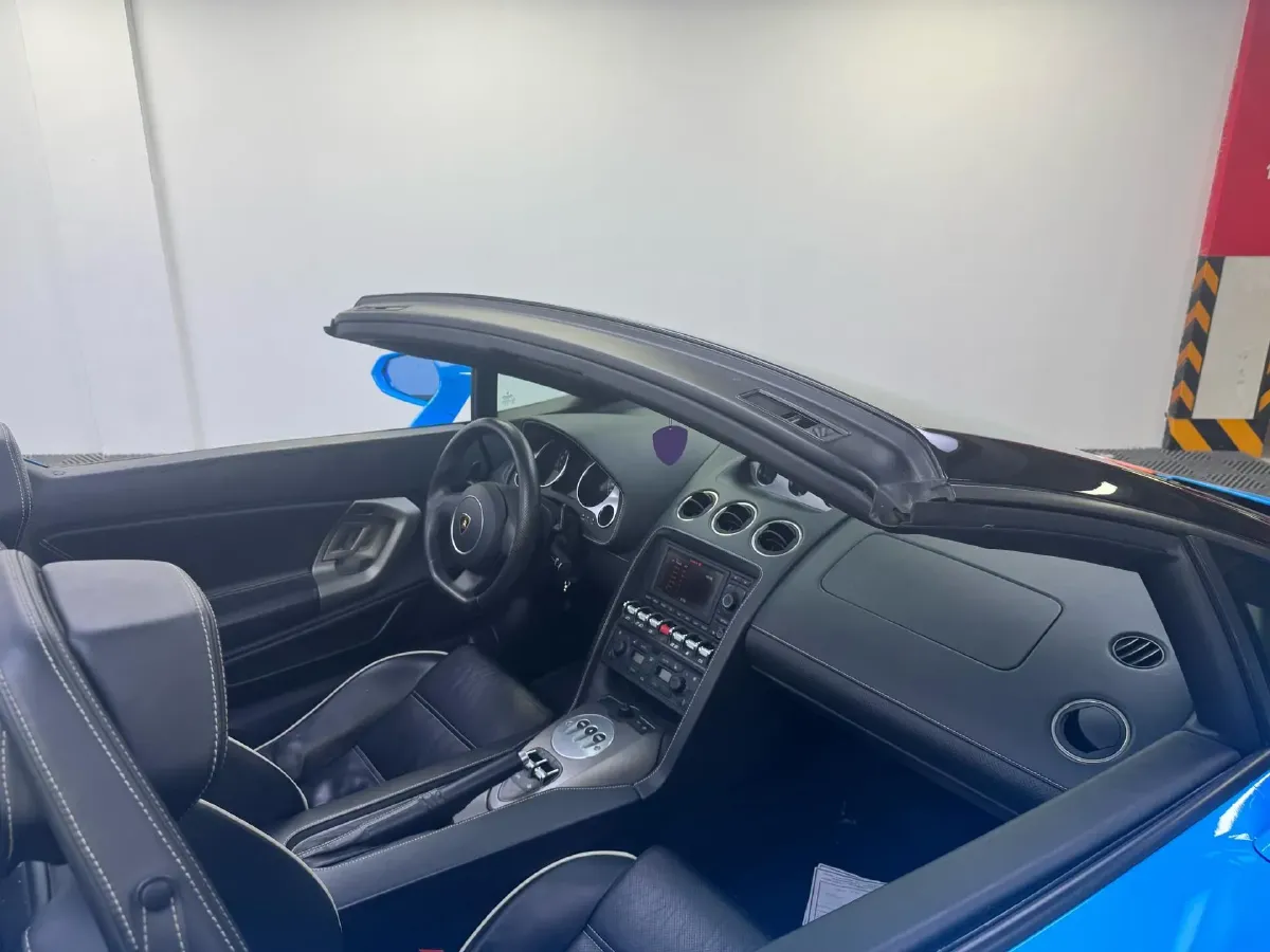 2009 Lamborghini Gallardo 5.2L 560HP V10 6AMT,autocango,china used car exporter,china ev exporter,chinese used car exporter,chinese used ev exporter