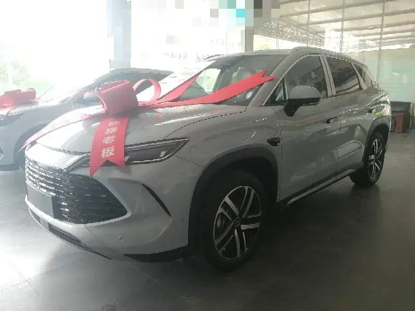 2025 BYD SongL DM-i 1.5L 101HP L4 E-CVT PHEV 18.3KWH