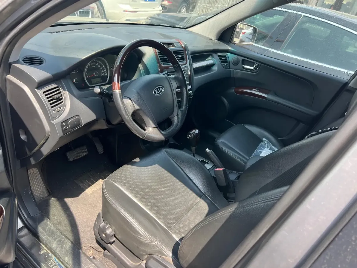 2009 Kia Sportage 2.0L 142HP L4 5MT,autocango,china used car exporter,china ev exporter,chinese used car exporter,chinese used ev exporter