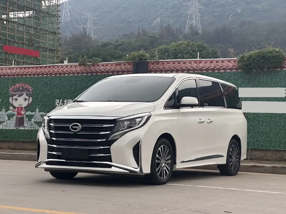 2021 GAC Trumpchi M8 2.0T 252HP L4 8AT