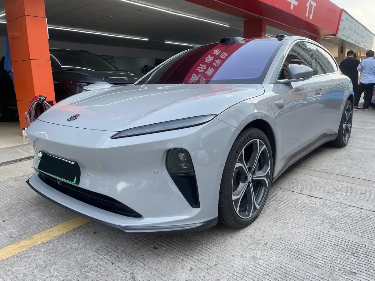 2024 NIO ET5T BEV 75KWH