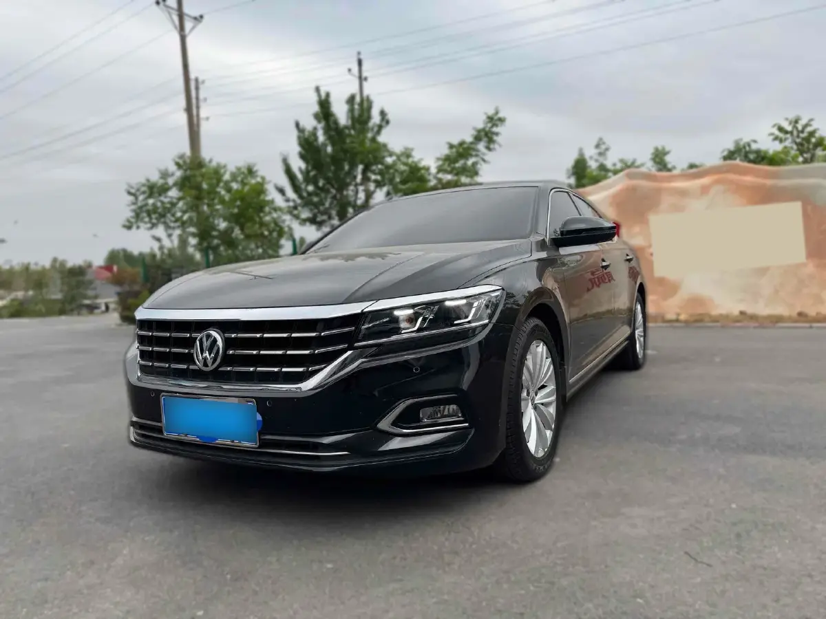 2019 Volkswagen Passat 2.0T 186HP L4 7DCT