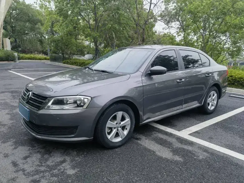 2013 Volkswagen Lavida 1.6L 110HP L4 5MT