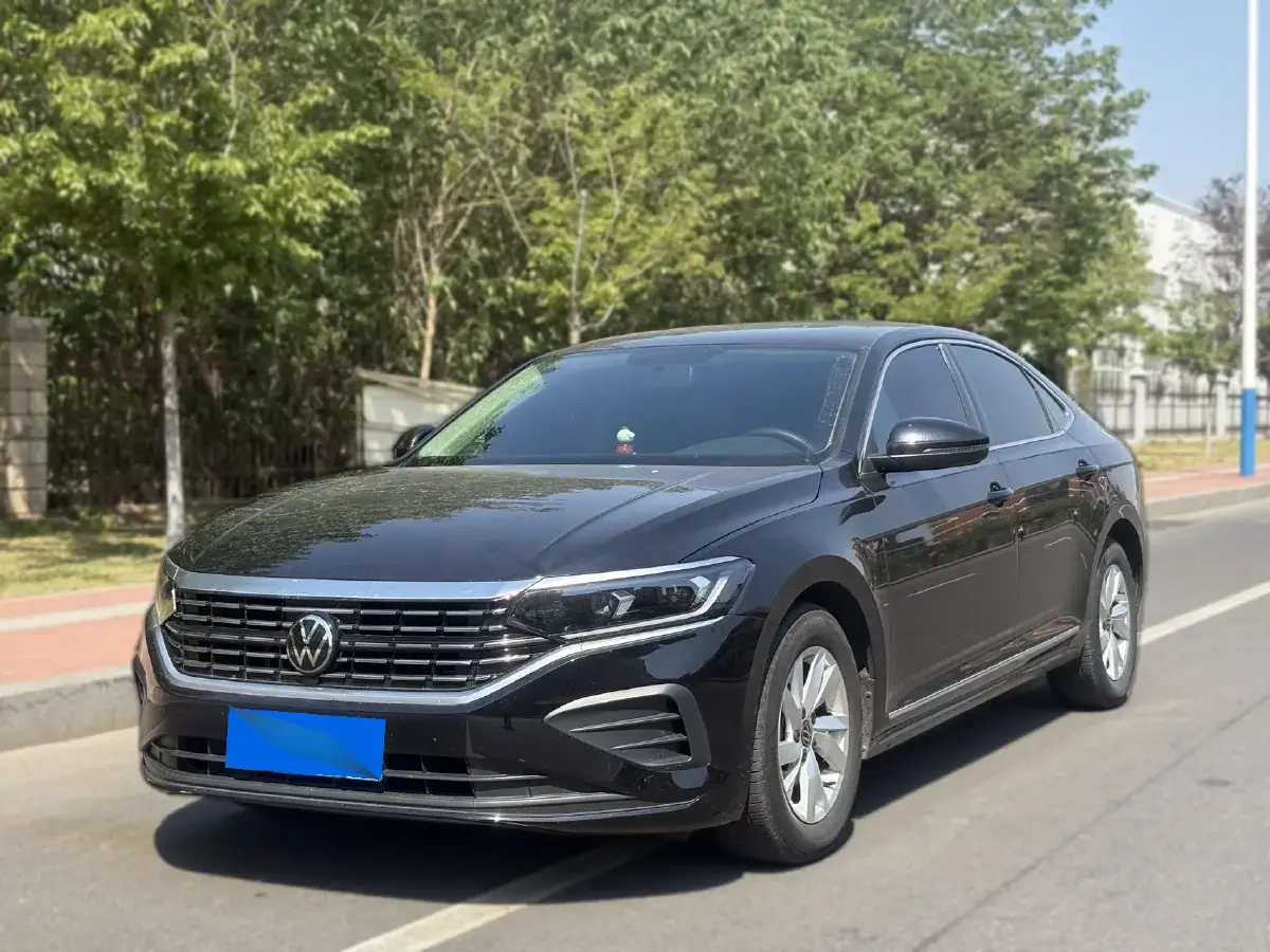 2023 Volkswagen Passat 1.4T 150HP L4 7DCT
