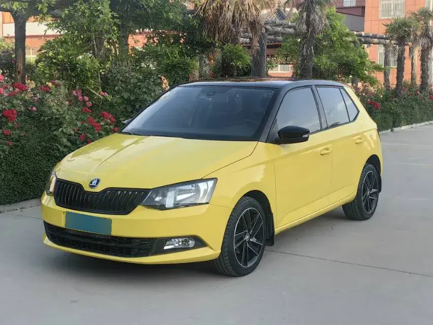 2017 Skoda Fabia 1.6L 110HP L4 6AT
