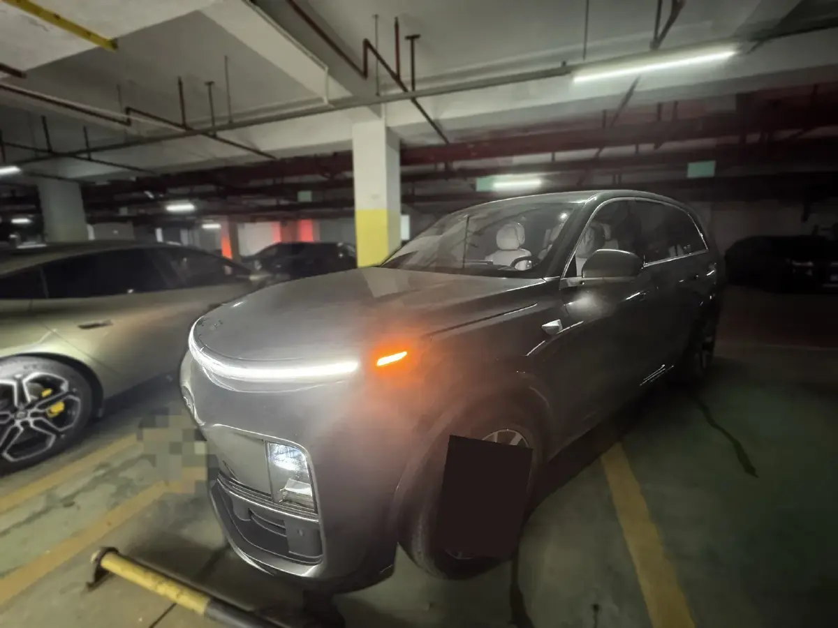 2023 Li L8 Range Extended 154HP REEV 40.9KWH