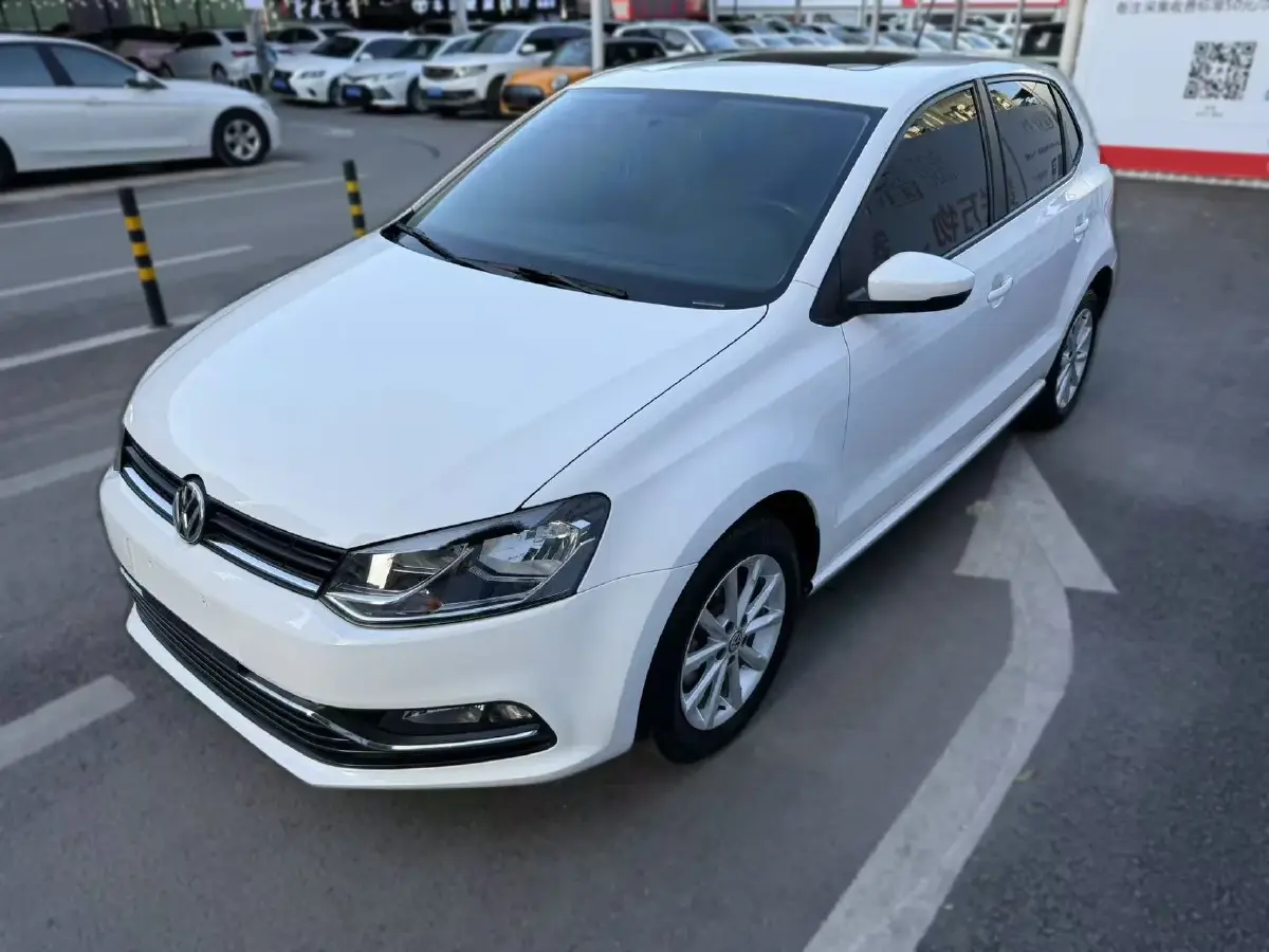 2016 Volkswagen Polo 1.6L 110HP L4 5MT