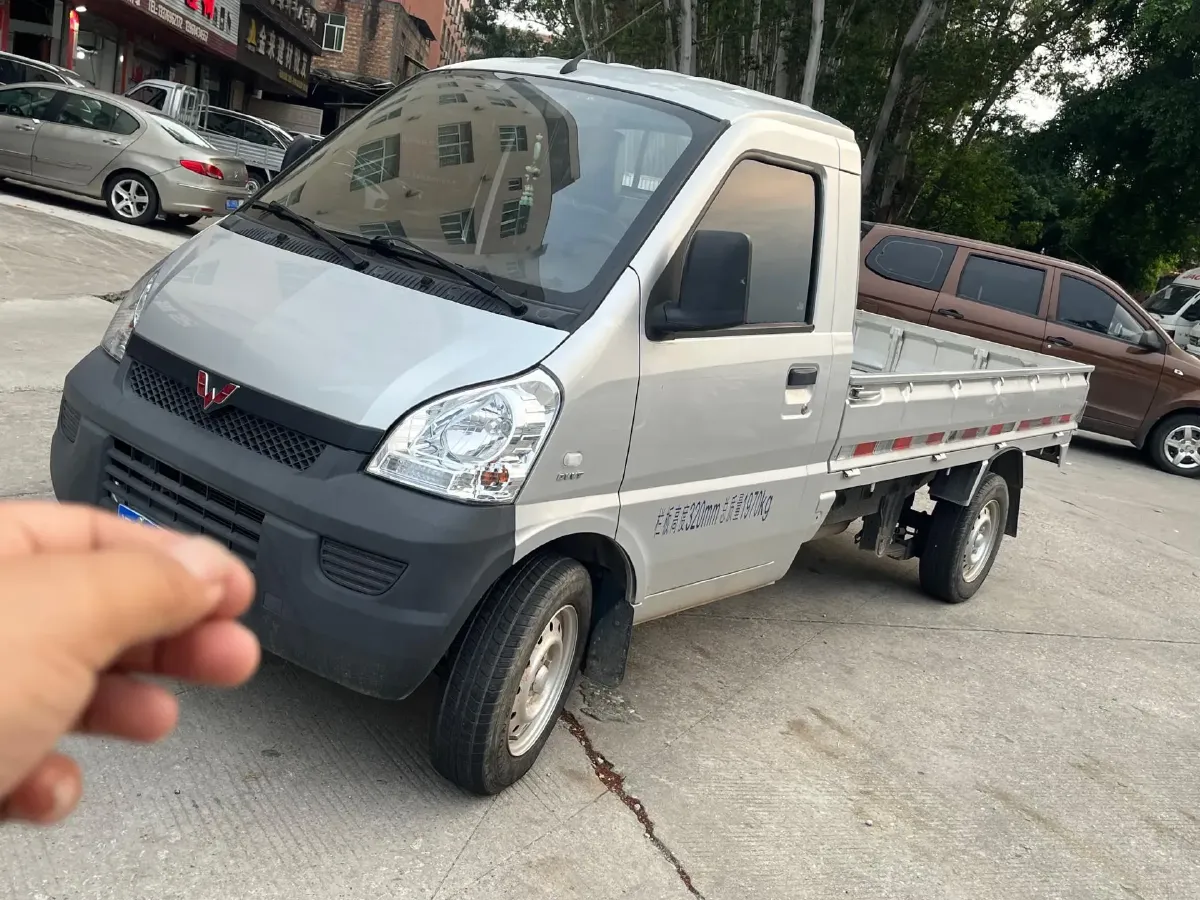 2023 WuLing RongGuang New Truck EV BEV 56.6KWH,autocango,china used car exporter,china ev exporter,chinese used car exporter,chinese used ev exporter
